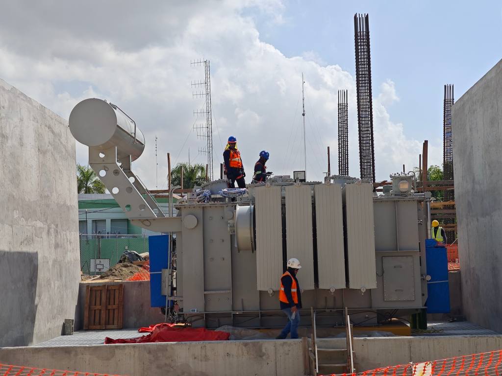 Huixing Heavy Electric fait progresser l’infrastructure électrique en République dominicaine